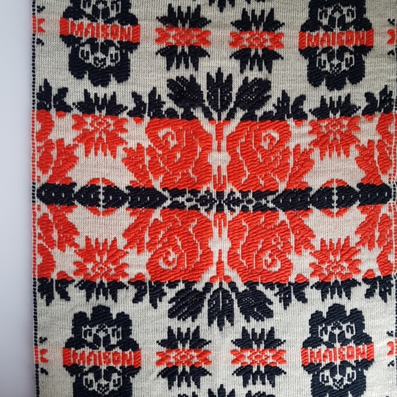 Maison Scotch | Floral Artwork Knit Scarf - Picture 3 of 6